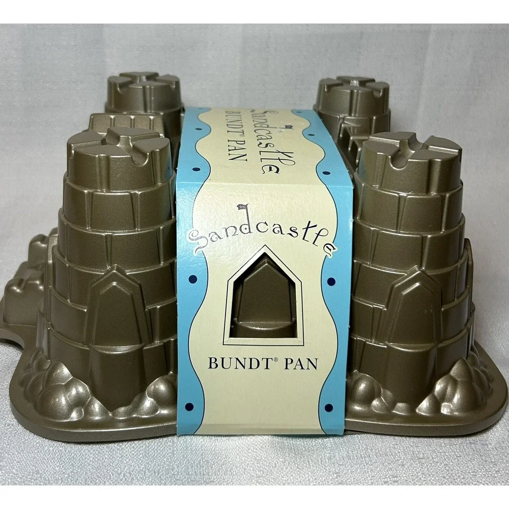 New Williams Sonoma Nordic Ware Sandcastle Castle Bundt Cake Mold Pan‎